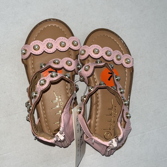 NWT Nicole Miller sandals - Picture 4 of 4